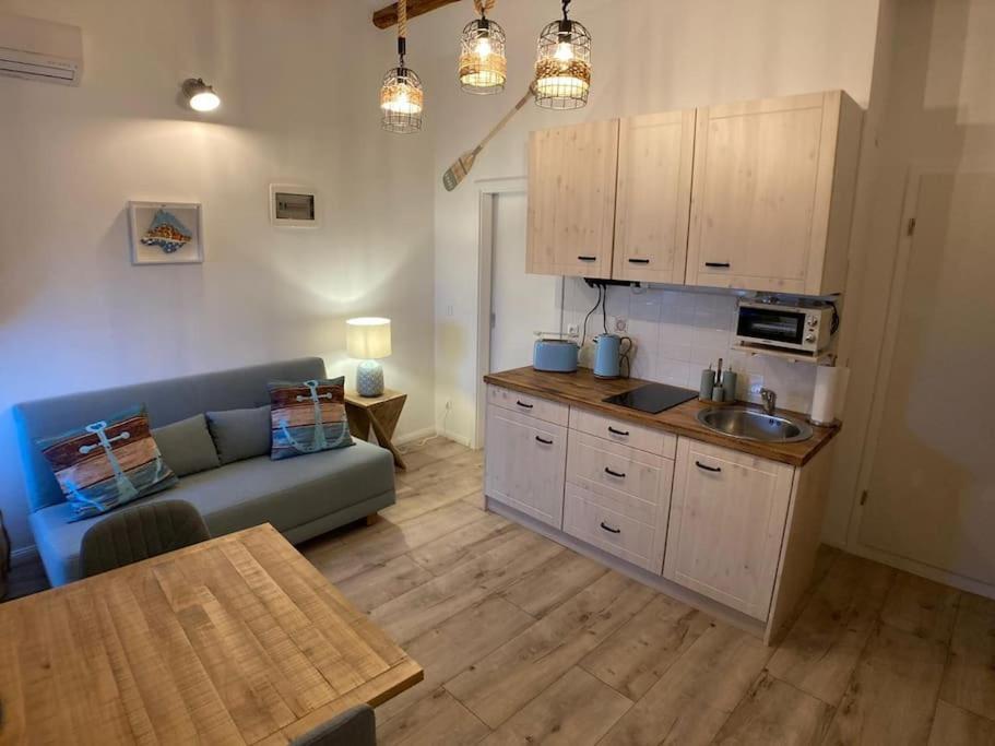 Piccolo Nido Apartment โรวีน ภายนอก รูปภาพ